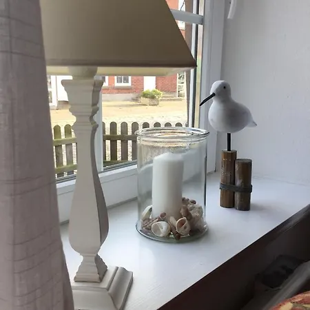 Rote Ferienhaus * Fehmarn
